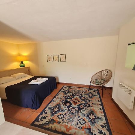 Out Of Town Hostel Castelo de Paiva Bagian luar foto