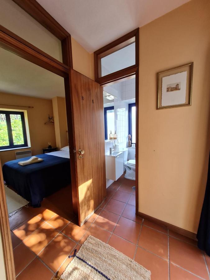 Out Of Town Hostel Castelo de Paiva Bagian luar foto
